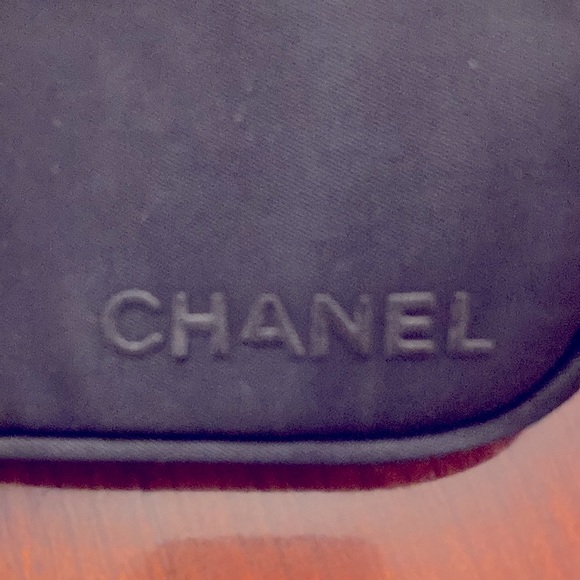 CHANEL TOILETRIES BAG. BLACK. CHANEL PRINTED IN RAISED LETTERS. HAS HANDLE. EUC - Picture 2 of 10